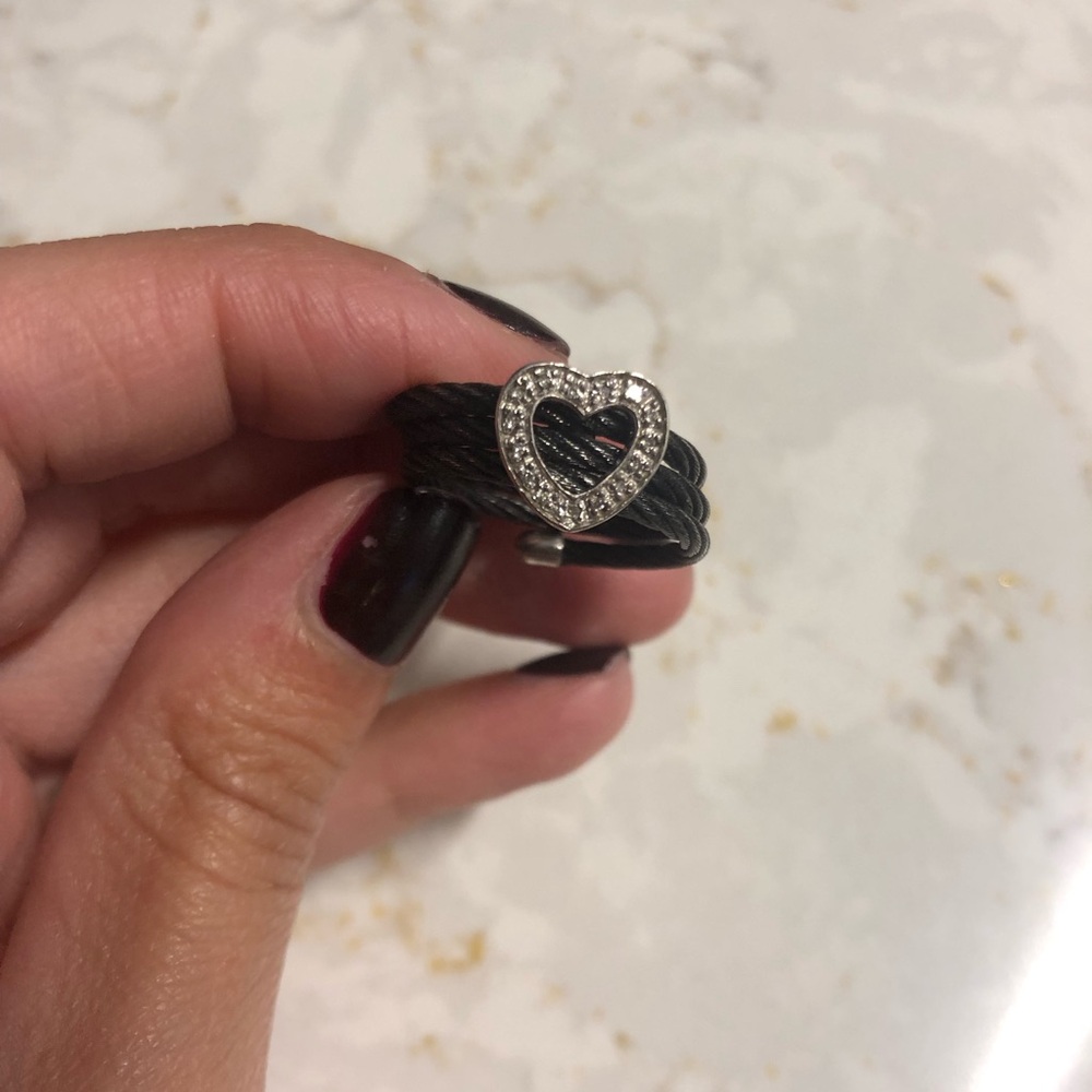 Heart wire ring